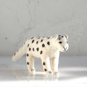 フェルトのぬいぐるみ・ユキヒョウ・Mサイズ/キルギス製KyrgyzstanFeltanimal・Panther/Msize