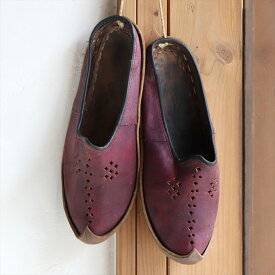 【15%OFFクーポン対象品】アナトリアンフォークシューズ～19世紀の製法で作ったオリジナルの革靴ピンク 型抜き サンダル ミュール サイズ38