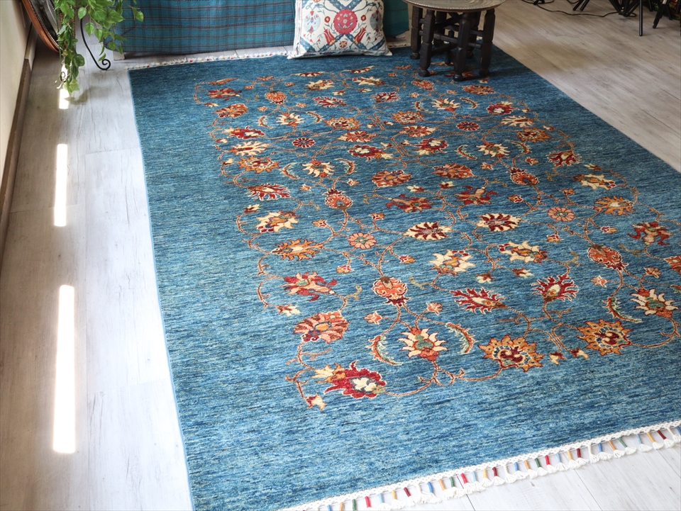 トルコの手織り絨毯・コンヤ242×175cmスザンニアンティークデザイン・ブルーグリーン | ガラタバザール（キリム＆雑貨）