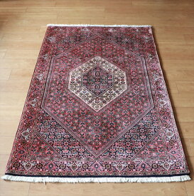 ペルシャ絨毯　ビジャール/六角メダリオン172×108cmローズピンクとアイボリー