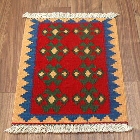 カシュカイ族の手織りキリム・シラーズ58×42cm発色のよいカラフルモチーフ　レッド/イエロー