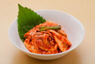 業務用サイズ白菜キムチ(2kg)食べやすく刻まれた定番白菜キムチです。韓国産まれの祖母が作る本格キムチ…