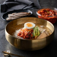 黄さんの冷麺4食+トッピング（蒸し豚、トマトキムチ、白菜キムチ、冷麺専用キムチ）（その他商品同梱可能…