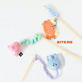 BITE ME バイトミー キャッチミー タグ 釣り竿おもちゃ(犬 おもちゃ ぬいぐるみ ロープ 音が鳴る 犬用 かわいい ドッグトイ 犬のおもちゃ 誕生日プレゼント 噛む 音が鳴る 音 引っ張る 引っ張り合い ピーピー 鳴き笛 ドッグトイ)