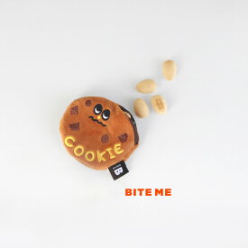 BITE ME バイトミー チョコチップクッキーおもちゃ1個(正規品 おもちゃ 犬 いぬ 犬用 犬のおもちゃ クッキー ビスケット ノーズワーク かわいい おしゃれ 音が鳴る 音 グッズ ノーズワークトイ カサカサ おやつ 隠す 知育 知育トレーニング オモチャ ユニーク お試し)
