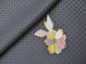 流石 染の北川… まとめ買い特価 アウトレット 飛花柄 小紋着物 粋なグレー