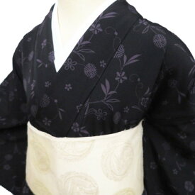 【 中古 】 小紋 リサイクル着物 正絹 袷 カジュアル 花模様 松毬 黒色 煤色 身丈162.5cm 裄66cm M A1176-4 [式典 観劇 普段使い お食事 kimono アウトレット 送料無料 きもの北條]