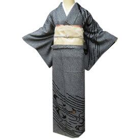 【 中古 】 訪問着 リサイクル着物 正絹 袷 フォーマル 金駒刺繍 鹿の子絞り 流水 花の図 黒色 身丈160cm 裄64.5cm M ワイド A1070-7 [ 和服 入学式 卒業式 母 結婚式 お宮参り アウトレット 送料無料 きもの北條]