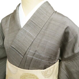 ＼ FINAL PRICE ／ 【 中古 】 紬地 リサイクル着物 横線模様 灰汁色 丈157cm 裄64cm Mサイズ 穏やかな風合い A815-11 [ 正絹 袷 紬 着物 kimono アウトレット 送料無料 きもの北條]
