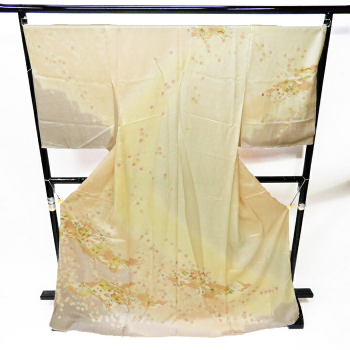 楽天市場】新品 訪問着 金駒刺繍入り 雪輪文と四季の花々 仮絵羽 