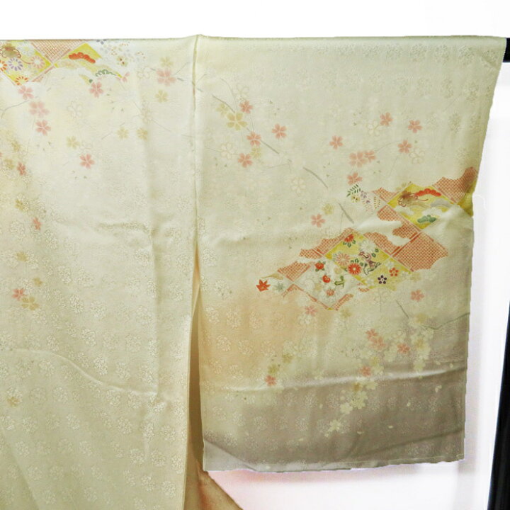 楽天市場】新品 訪問着 金駒刺繍入り 雪輪文と四季の花々 仮絵羽 