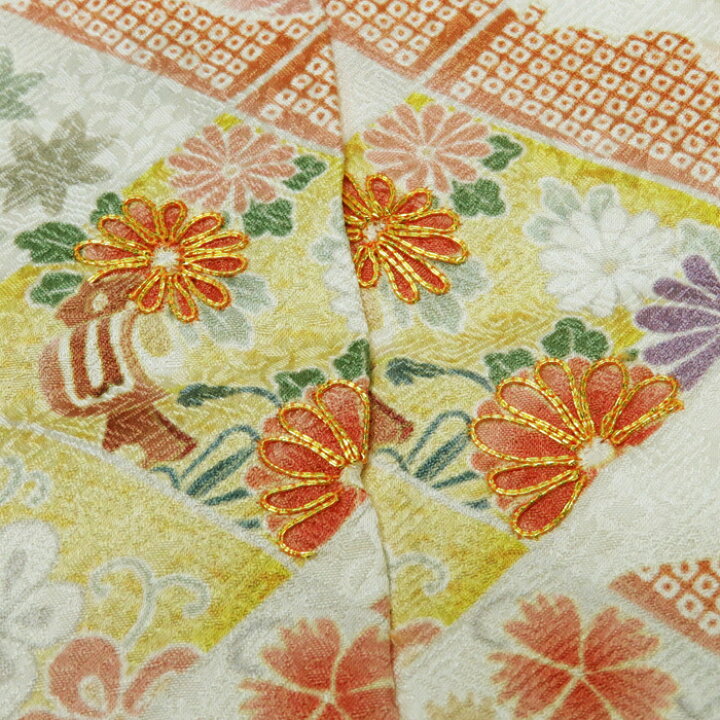 金駒刺繍入り雪輪文と四季の花々仮絵羽 A268-13【未仕立て】