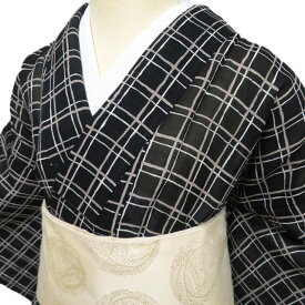 【 中古 】 夏物 小紋 リサイクル着物 正絹 カジュアル 格子模様 黒色 白色 白茶色 身丈158.5cm 裄64cm M A1162-14 [和服 夏 きもの 普段着 kimono アウトレット 送料無料 きもの北條]