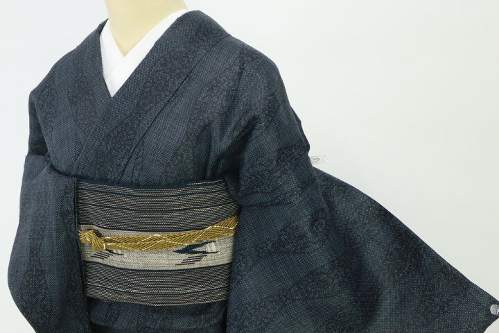 楽天市場】夏着物/最高級「宮古上布」小紋/絣の立涌模様グレー濃紺/麻 