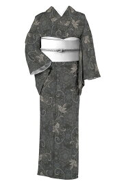 【名門　興紬工房】 特選本場奄美大島紬 9マルキカタス式絣 〜衣の音〜 ≪御仕立て上がり・中古美品≫ 「宝相華蔓花紋」 これぞ、名門『おき』の意匠力！ 緻密な絣が魅せる、気品の着姿！ 身丈156　裄65