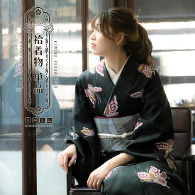 洗える着物 袷着物単品 「飛び蝶　黒市松」 KIMONOMACHI オリジナル きもの福袋から飛び出た着物単品 サイズS/M/L/LL 小紋 カジュアル着物 袷着物 レディース キモノ kimono 【メール便不可】ss2512kck10