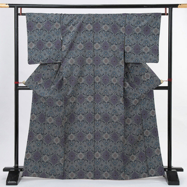 楽天市場】【中古品】仕立て上がり 色大島「グレー 龍郷柄」小紋 正絹 