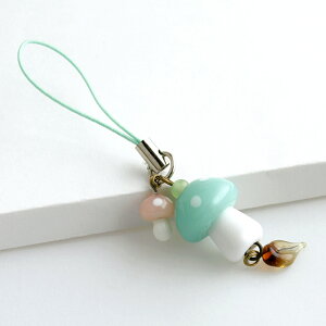 【きのこ ピン ピアス / イヤリング】きのこ 雑貨 キノコ ガラス ピアス 秋 金属アレルギー とんぼ玉 おしゃれ かわいい 揺れる 小ぶり ゆれる 大人 ハンドメイド おすすめ 赤 ビーズ イヤリ