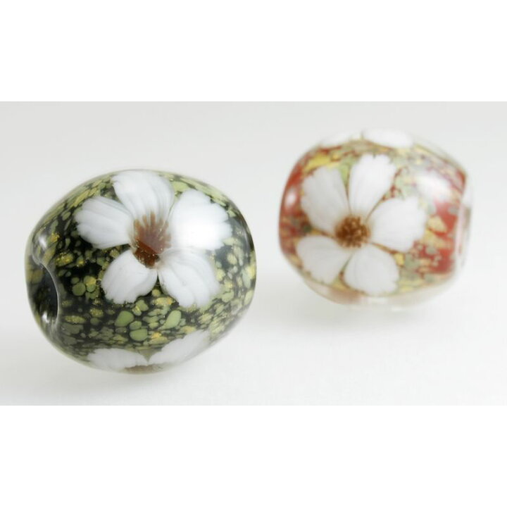楽天市場 2点で180円offクーポン対象 19大輪 16mm 花 とんぼ玉 ビーズ ガラスビーズ ガラス細工 花 ガラス玉 ハンドメイド 材料 初心者 おしゃれ お守り かわいい 癒しグッズ 雑貨 水中花 商用利用可 ガラスアクセサリー きなりがらす