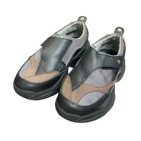 【中古】OAOSHELL スニーカー ブラック サイズ：24cm【価格見直し】