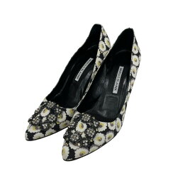 【中古】Manolo Blahnik　ハンギシ 花柄 ヒールパンプス ブラックxホワイト サイズ：38 1/2 【301125】（マノロブラニク）