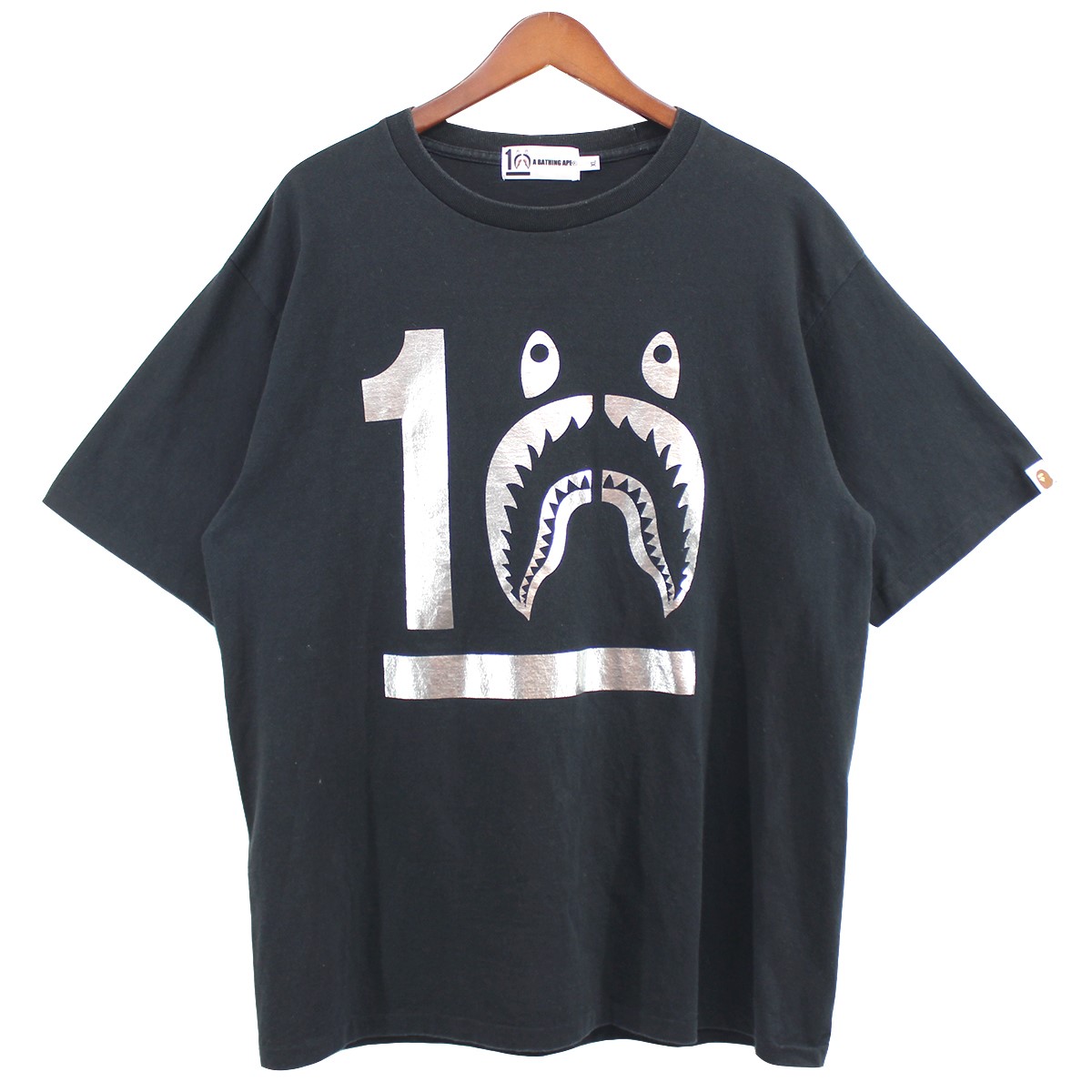 【中古】A BATHING APESHARK 10周年限定 シャーク Tシャツ ブラック サイズ：XL【価格見直し】：ブランド古着のカインドオル