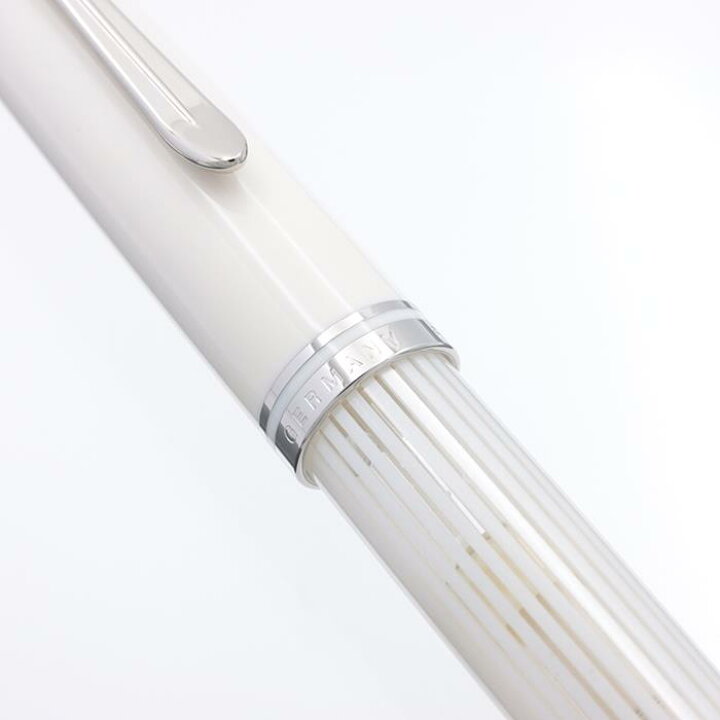 楽天市場】Pelikan ペリカン 万年筆 スーベレーン M605 ホワイト 