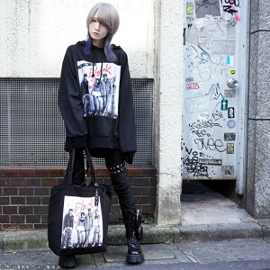 楽天市場 Nana Kinglymask Blackstones ブラスト Big パーカー Blackstones ブラスト 小松奈々 ハチ Big パーカー Kmk キングリーマスク ユニセックス 新作 Trapnest Blackstones ナナ 漫画 ナナ 青木志貴 キングリーマスク