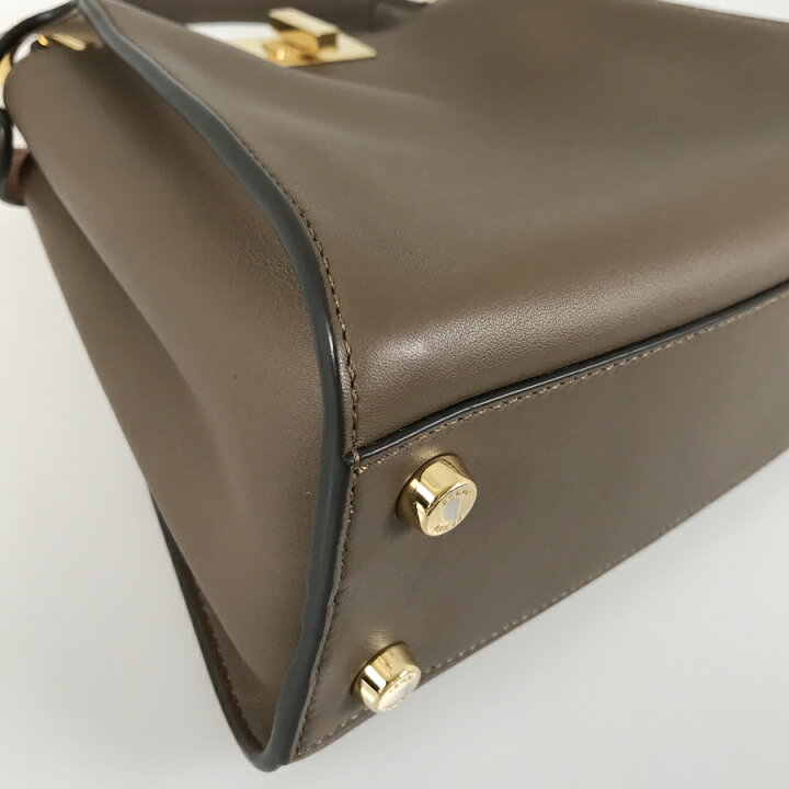 楽天市場】フェンディ FENDI ピーカブー エッセンシャリー 8BN302 