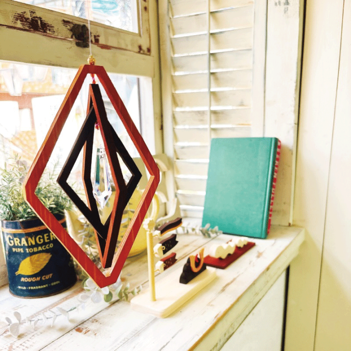 お取り置きになりましたm(_ _)m♡「窓辺で1番輝くサンキャッチャー」 楽天市場】サンキャッチャー ダイヤ レインボーメーカー 虹のシャワー