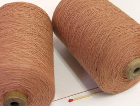 【10／2綿（はだいろ）】　手織りにも手編みにもオススメの綿糸が43色！やわらかくて使いやすい、人気の定番シリーズです♪