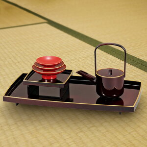 胴張屠蘇器 溜渕金塗 M13770-5[屠蘇器 日本製 コンパクト お正月 お祝い 屠蘇 お屠蘇 酒器 セット 銚子 盃 溜塗り 金縁 おもてなし 新春 縁起物 和風 伝統 イベント お酒 とそき おとそ 和 シンプ