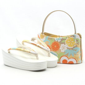 【まとめ買いクーポン対象】 《値下げ！》 振袖 草履 バッグ セット 成人式 草履バッグセット 振袖用 振り袖 sq 厚底 S M L LLサイズ フリーサイズ 小さいサイズ 大きいサイズ 黒 白 菊づくし キステオリジナル 日本製 正絹 袋