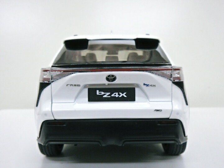 楽天市場】TOYOTA特注 1/18 トヨタ bZ4X (ホワイト) 2022 : KITAGO 