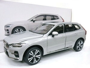 VOLVO���� 1/18 �{���{ XC60 ���`���[�W (�V���o�[) 2022