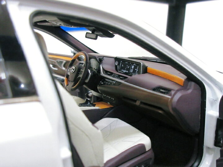 楽天市場】LEXUS特注 1/18 レクサス ES 300h (ソニッククォーツ) 2019 