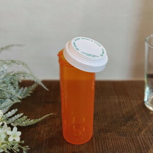 �s���P�[�XL �o�� YARD inc U.S Pharmacy Pill Case �s���P�[�X �I�����W �� ������� �}���`�P�[�X �A�����J �f�� �m�� �C�O ��i ���� �����V�[�� �Ռ��� ���F�� �q�ǂ� ����h�~ �p �����Ȃ���� 