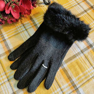 【送料無料】アーバン グローブ ファー BK 手袋 寒さ対策 ファー フリーサイズ 防寒 エレガント おしゃれ 黒 107249BK