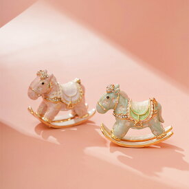 かわいい 馬 リングケース 2026午年限定 ホーロージュエリーケース おしゃれ 持ち運び 指輪ケース アクセサリー収納 ピアス イヤリング 指輪 リング収納ケース 高級 結婚指輪ケース うま置物 ギフトボックス 記念日 結婚お祝い ギフト 誕生日 クリスマス プレゼントKiyokyou