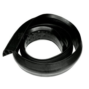 コードプロテクター 穴径40mm 4m 2巻(1巻あたり8660円) ゴム製 電線ケーブル、水道管、ホース、配線等をカバー