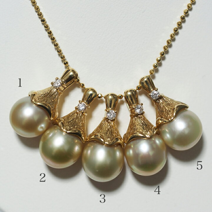 楽天市場】K18 南洋真珠 ナチュラルゴールド ペンダントトップ 白蝶  