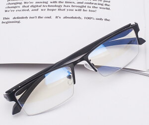 {敬老の日おすすめ商品}遠近両用メガネ 老眼鏡 軽量 ブルーライトカット PCメガネ スマホ用老眼鏡 遠近両用リーディンググラス シニアグラス UVカット TR90 おしゃれ プレゼント 送料無料