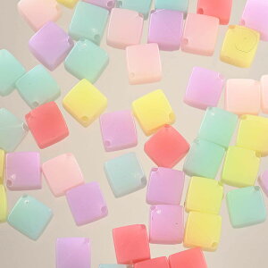 \本日ポイント5倍/【まとめ買いがお得】 ビーズ キューブ 10mm 200個 パステル MIX ころんとした正方形 アクセサリー 手芸 パーツ BD3097