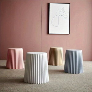 2点セット/4点セット スツール チェア いす イス 小型 ミニチェア 靴替えチェア かわいい 腰掛 椅子 シンプル 北欧風 玄関口 持ち運び便利 デザインチェア 韓国風 おしゃれ オシャレ 食卓 高