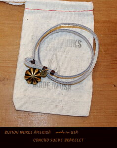ButtonWorksAmerica�y��BrassConcho-SuedeBracelet White�z�y�{�^�����[�N�X �R���`���X�E�F�[�h�u���X���b�g/�z���C�g�z