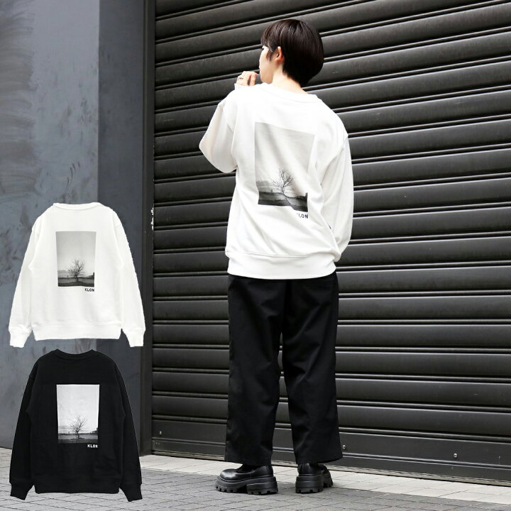 楽天市場 スウェット レディース メンズ 黒 白 クローン トップス モノトーン シンプル M L スウェット お洒落 お揃い 祝い ギフト プレゼント オールジェンダー ジェンダーレス ブランド Klon Graphic Sweat Huge Tree 01 Klon