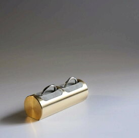 結婚祝い プレゼント 友人 指輪 リングスタンド 指輪置き 名入れ 記念日 結婚指輪 結婚式 ウエディング ギフト 高級感 ディスプレイ シンプル 真鍮 ゴールド リングホルダー アクセサリースタンド おしゃれ かわいい 撮影用 店舗 店頭 展示【ベロア 日本製】kmetal