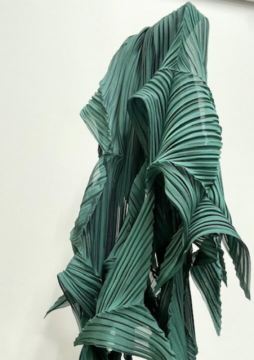 楽天市場】【ISSEY MIYAKE FETE】イッセイミヤケ・フェットプリーツ 