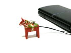郵便なら送料無料★ ダーラナホース 北欧 木製 スマホ 携帯 ストラップ レッド 赤 かわいい おしゃれ 北欧雑貨　【GRANNAS】