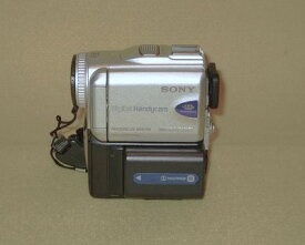 【中古】SONY DCR-PC101 デジタルビデオカメラ miniDV